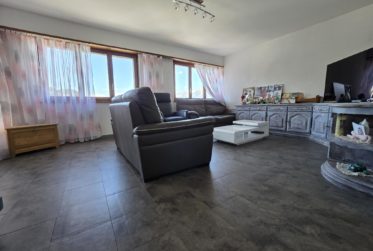 Spacieux appartement avec deux terrasses et garage privatif