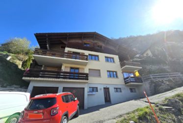 Spacieux appartement avec deux terrasses et garage privatif