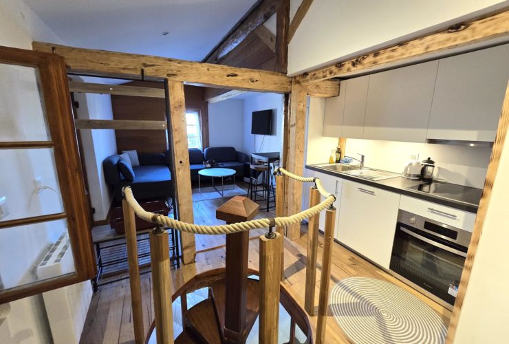 Joli duplex rénové avec terrasse et place de parc