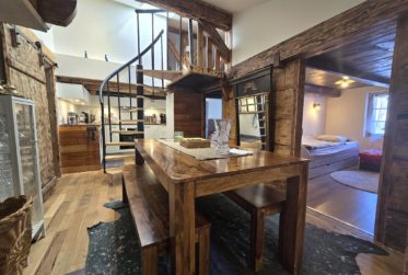 Beau duplex de 4 pièces avec place de parc et pergola