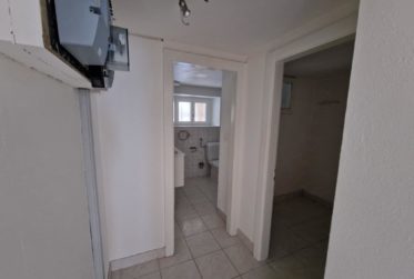 MAISON VILLAGEOISE AVEC 2 APPARTEMENTS INDÉPENDANTS ET UNE GRANGE