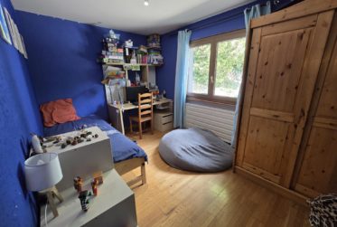 Rive droite : Villa individuelle avec vue dégagée et ensoleillement / jardin et garage