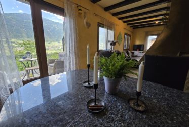 Rive droite : Villa individuelle avec vue dégagée et ensoleillement / jardin et garage