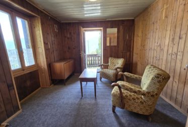 Maison jumelée de 3.5 pces / jardin, places de parc, carnotzet et Garage Box