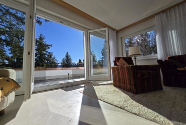 Spacieuse villa d’architecte des années 60 " LA MUSARDIERE" – Rénovations récentes – vendue meublée et équipée - Forêt privative