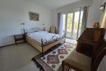 Spacieuse villa d’architecte des années 60 " LA MUSARDIERE" – Rénovations récentes – vendue meublée et équipée - Forêt privative