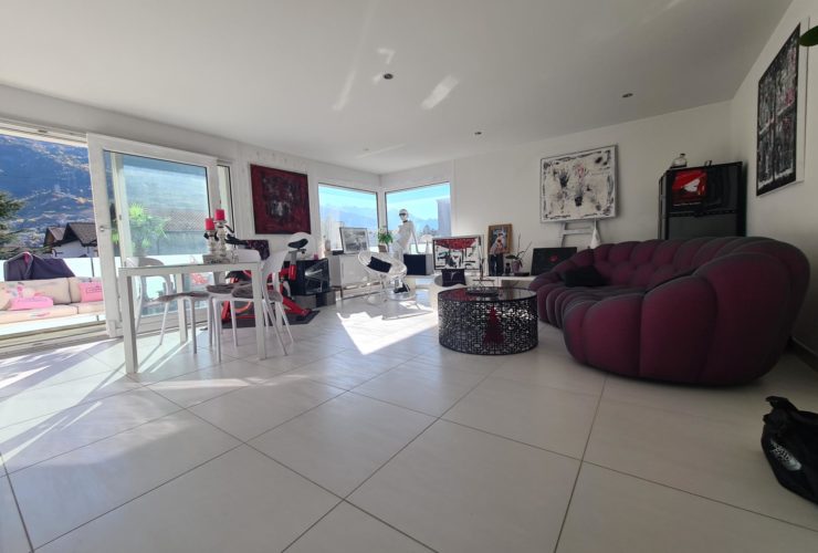 Un art de vivre au cœur de Saxon : Attique-LOFT 2,5 pces : Vente ou location / 2 places de parc incluses !