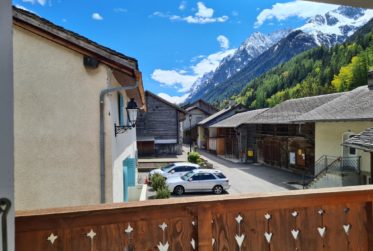 Maison villageoise de deux appartements avec fort potentiel