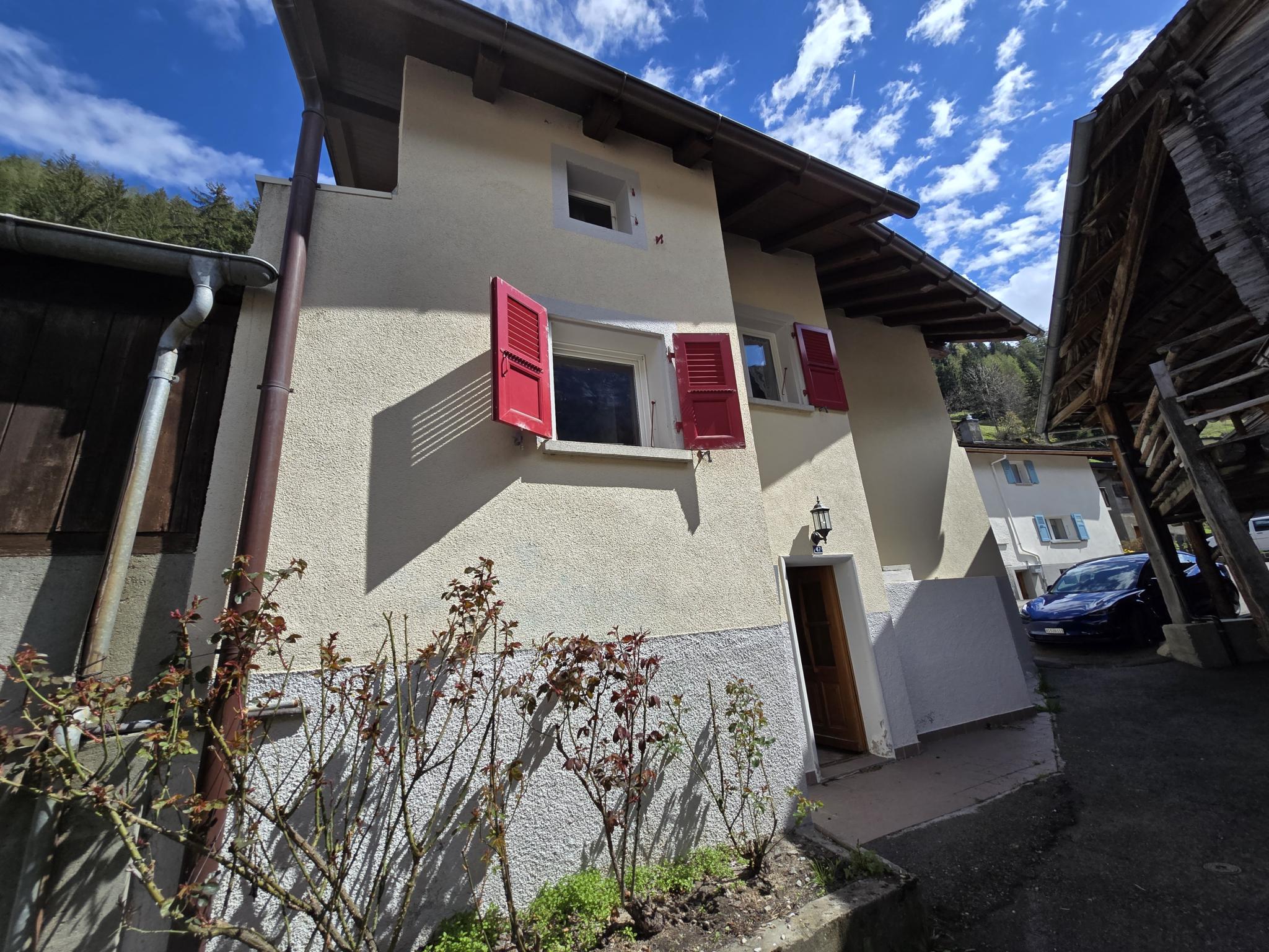 Maison villageoise de deux appartements avec fort potentiel