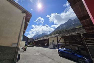 Maison villageoise de deux appartements avec fort potentiel