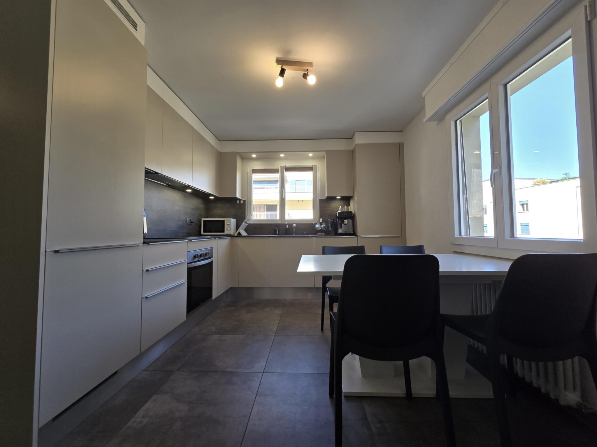 Appartement de 3.5 pces refait à neuf + garage et place de parc : rendement immédiat !