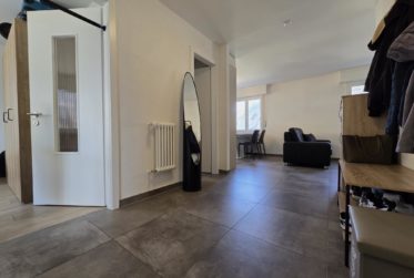 Appartement de 3.5 pces refait à neuf + garage et place de parc : rendement immédiat !