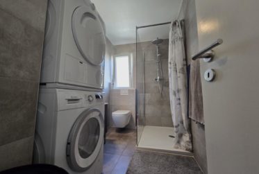 Appartement de 3.5 pces refait à neuf + garage et place de parc : rendement immédiat !