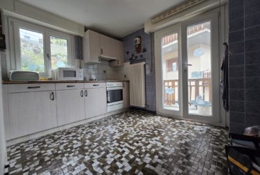 Bel appartement lumineux avec 2 balcons - 3.5 pces - garage privatif inclus