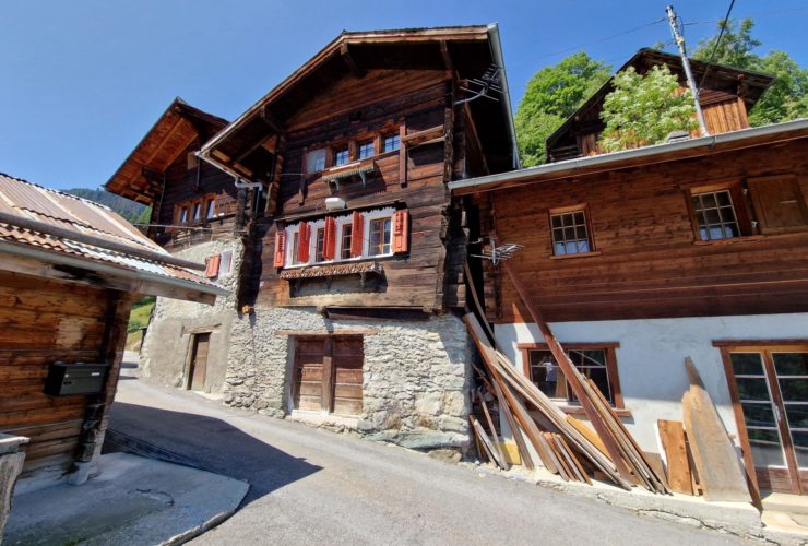 Vente aux étrangers possible - Appartement de charme avec terrasse de 80 m² et vue panoramique sur les Alpes